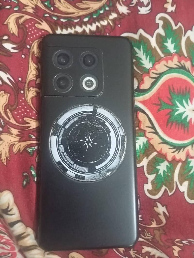 One Plus 10 Pro 1