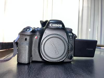 Canon EOS 6D Mark II Body Only | Box + 2 Batteries |9.5/10 Condition