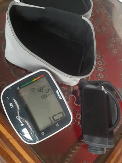blood pressure machine