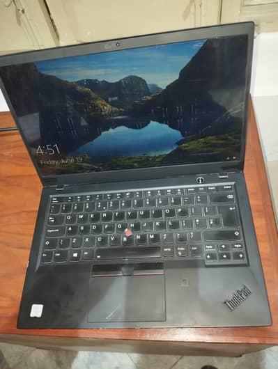 X1 carbon series Core i7 8th generation