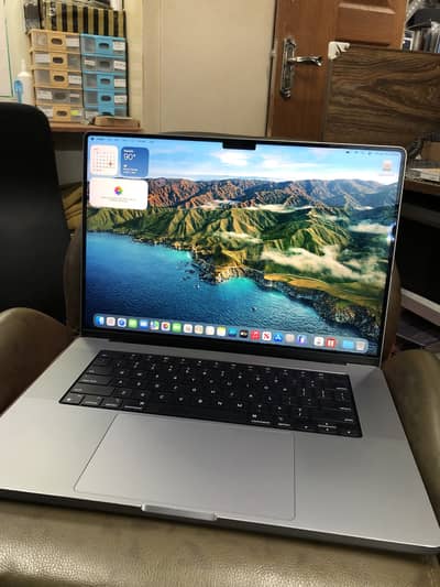 Apple Macbook Pro M1 max