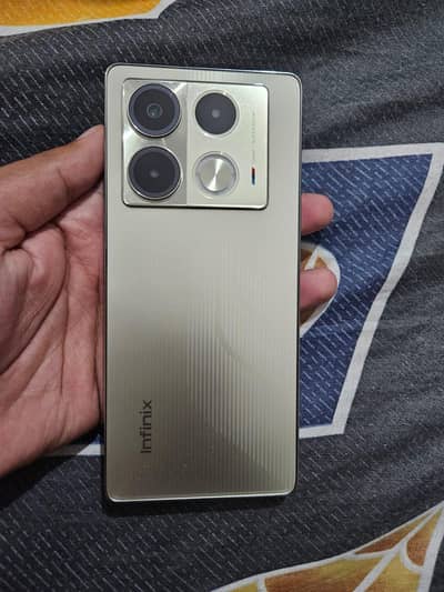 Infinix Note 40