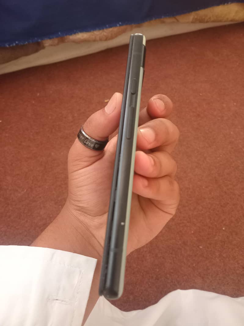 Google Pixel 6a 5