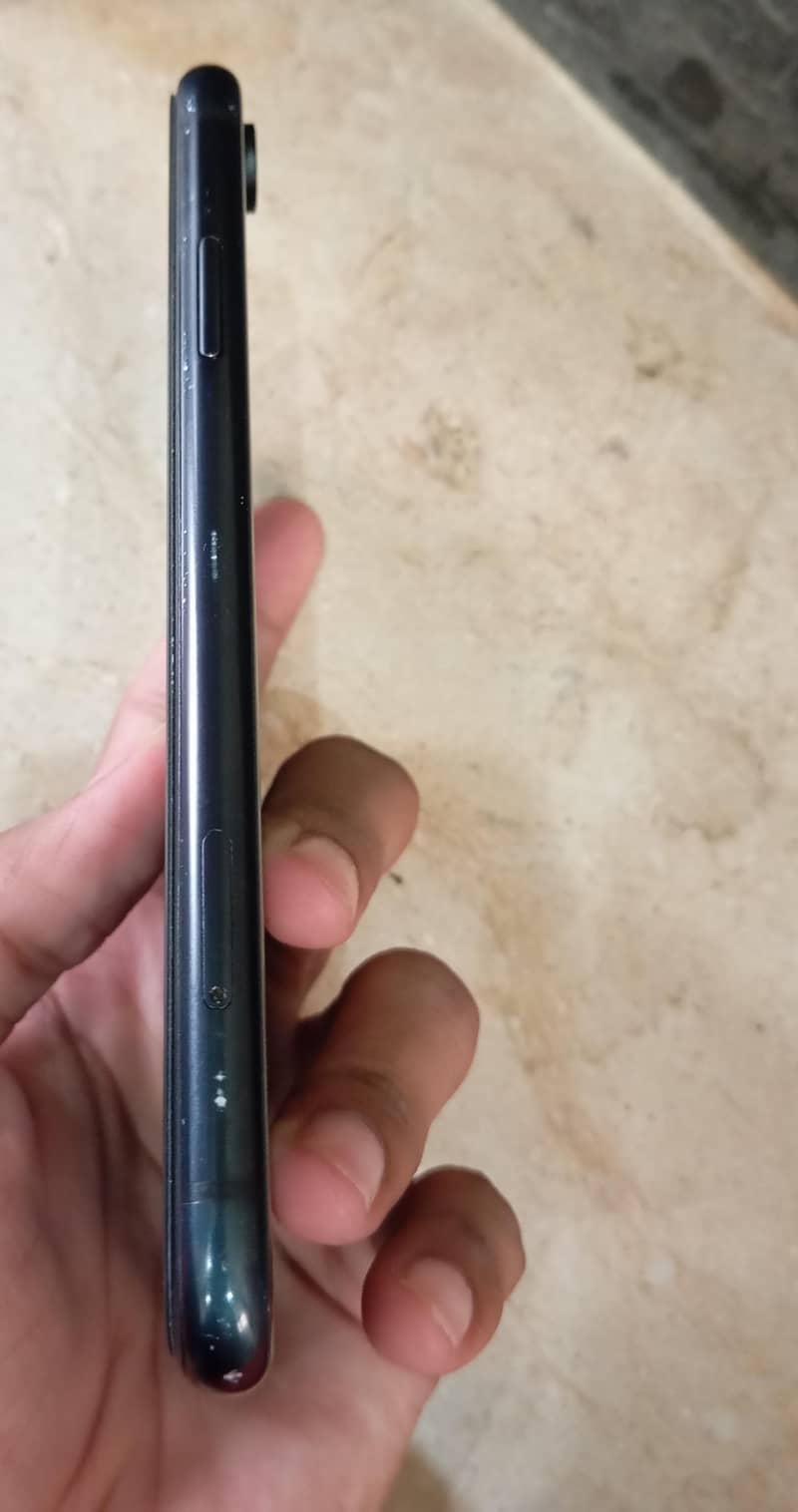 iPhone XR 2