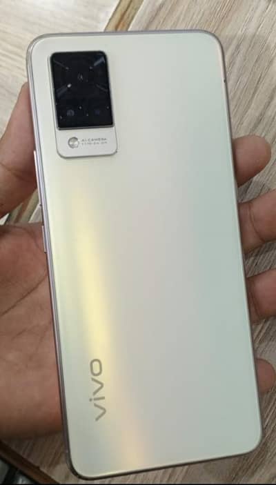 Vivo V21