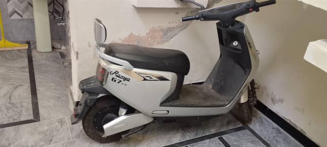 Scooty