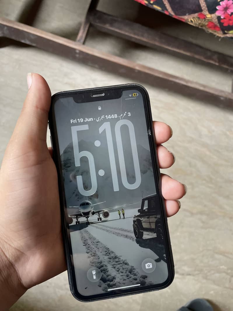 Apple iPhone 11 0