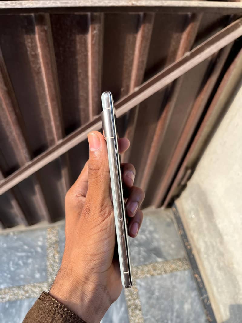 Google Pixel 7 Pro 4