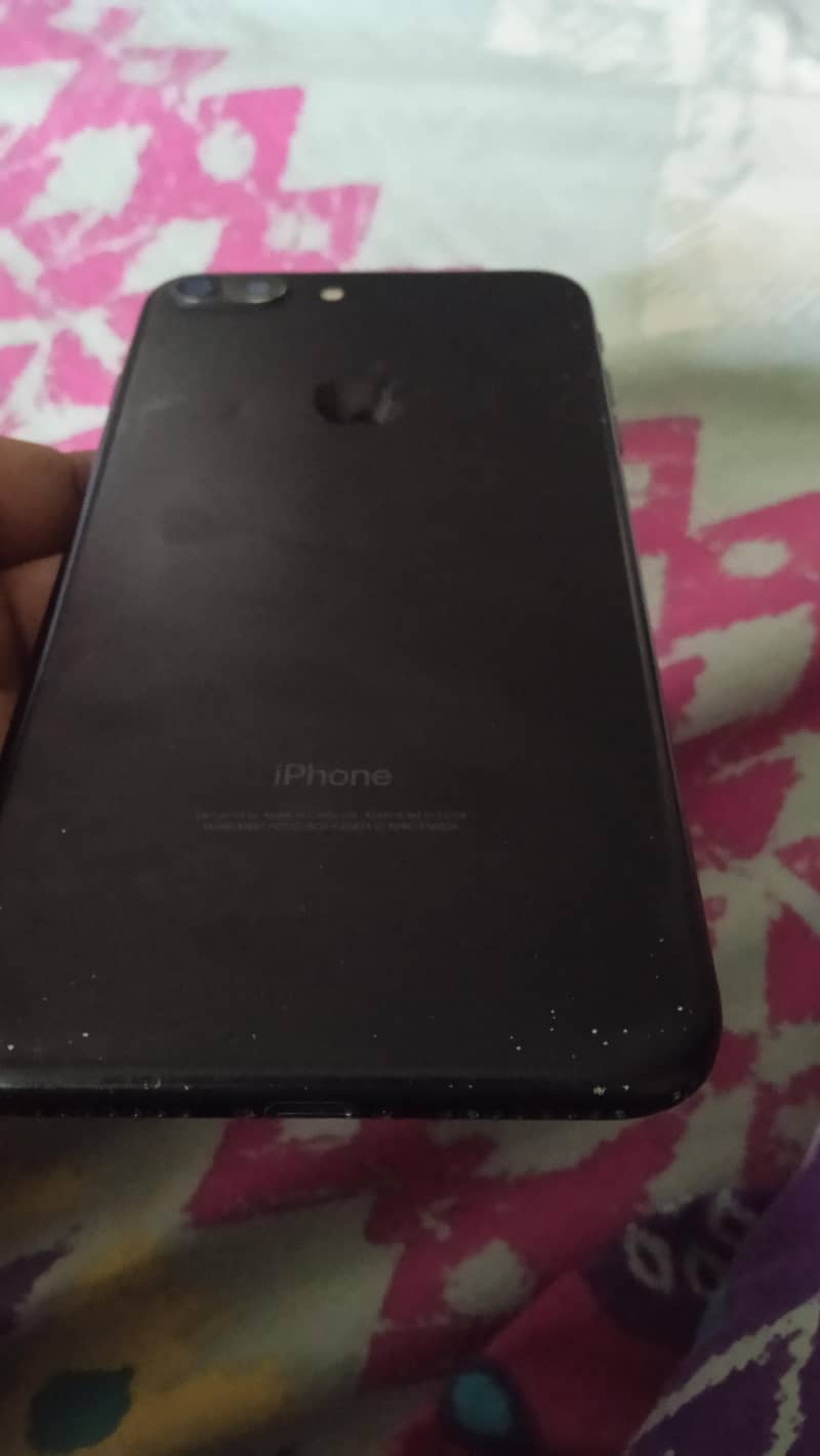 Apple iPhone 7 Plus 1