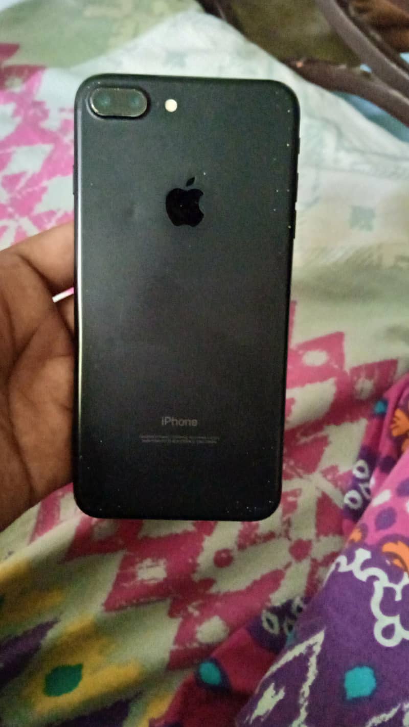 Apple iPhone 7 Plus 3