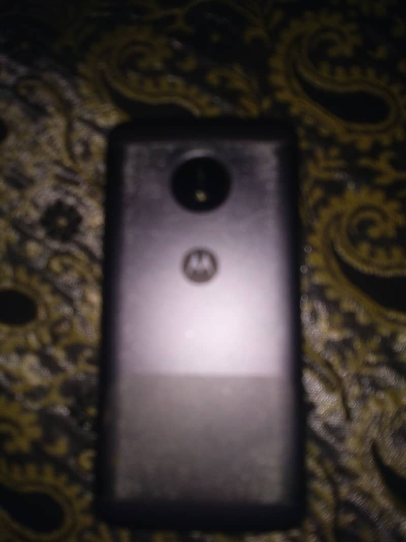 moto e4 plus hai 18