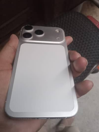 Apple iPhone XR convert to 17 pro