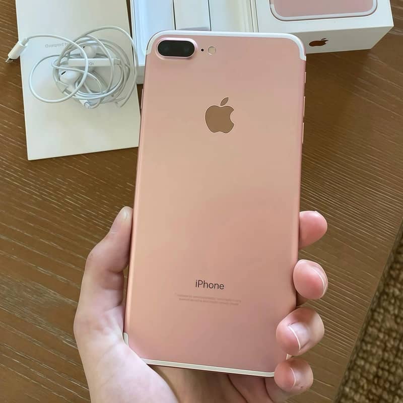Apple iPhone 7 Plus 0