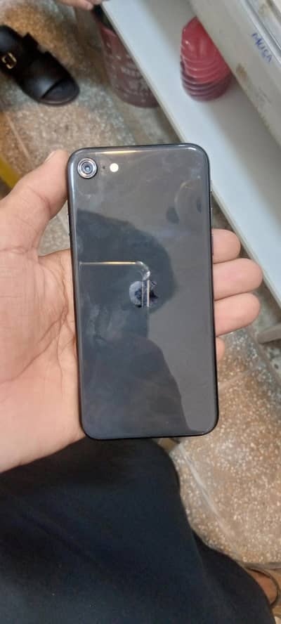 Apple iPhone SE