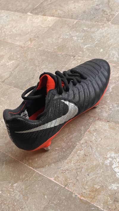 Nike Tiempo