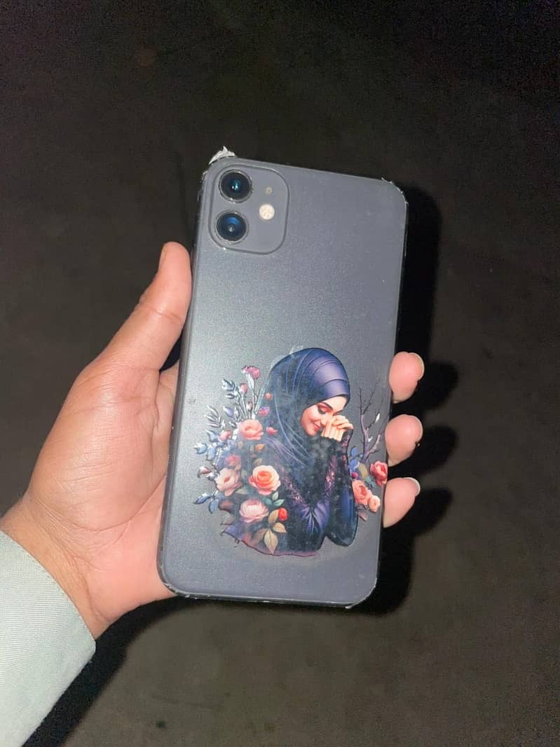 iPhone 11 3