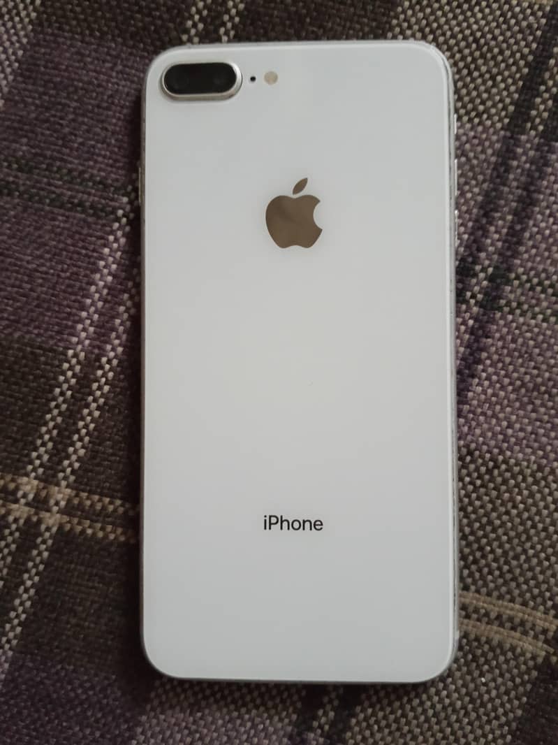 Apple iPhone 8 Plus 5
