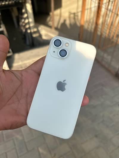 Apple iPhone 13