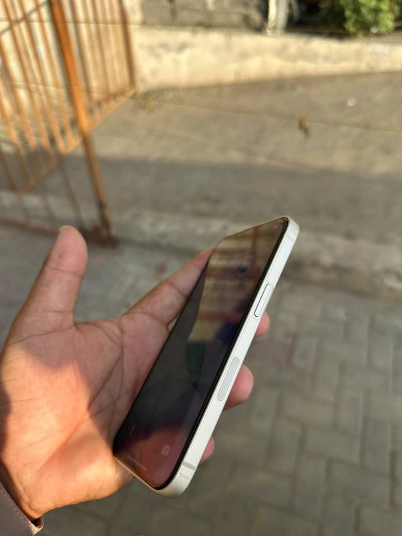 Apple iPhone 13 4