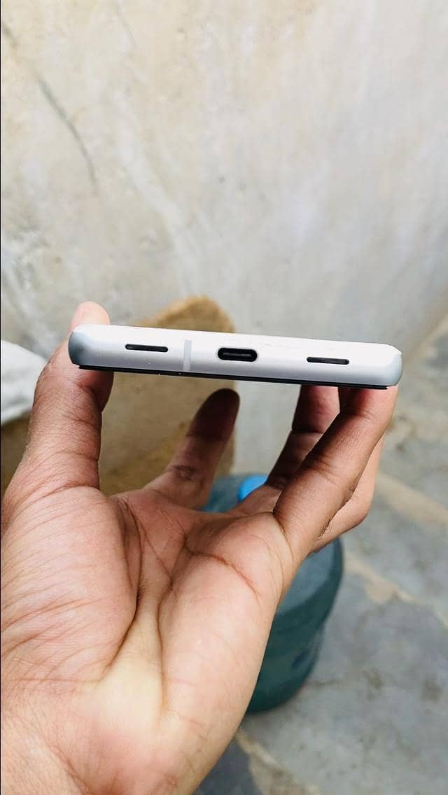 Google Pixel 7a 3