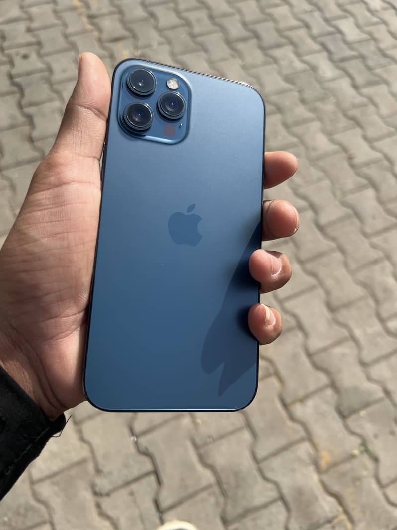 iPhone 12 Pro Max 1