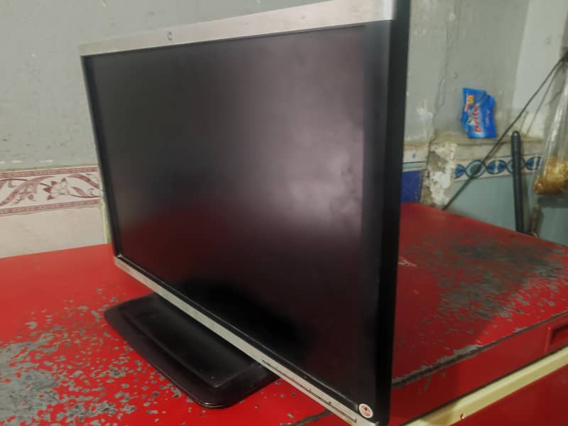 led computer 1