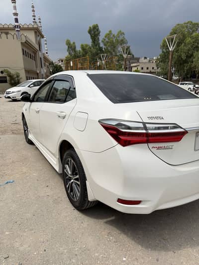 Toyota Corolla Altis 1.6 2019/20 model Lahore registered