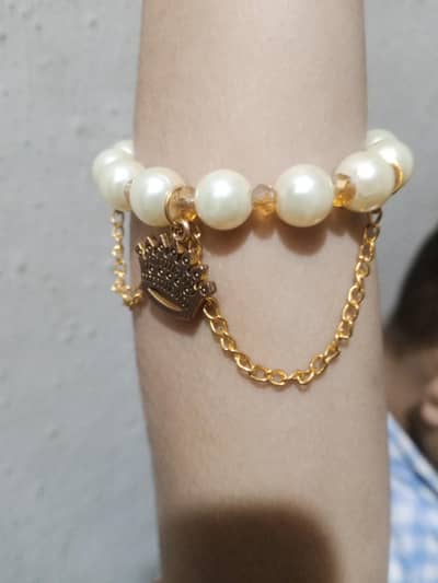 Bracelet made up of beads