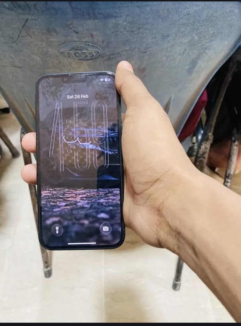Apple iPhone 13 1