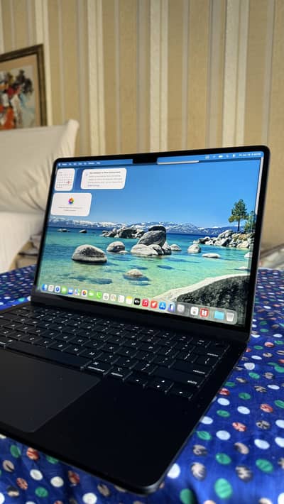 Macbook M2 Air