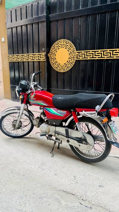 Honda CD 70 2017 RED