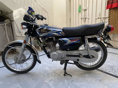 Honda 125 Black 2025