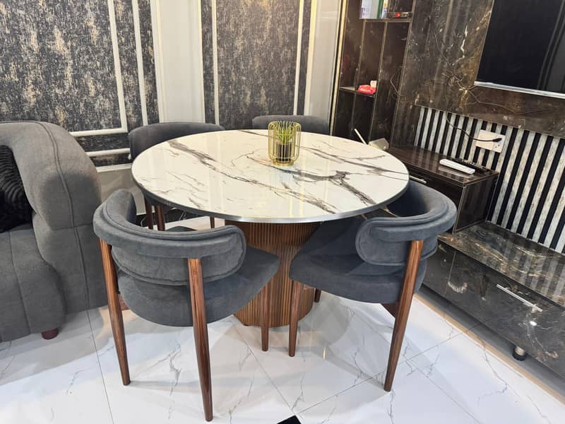 4 Seater dining Table 0