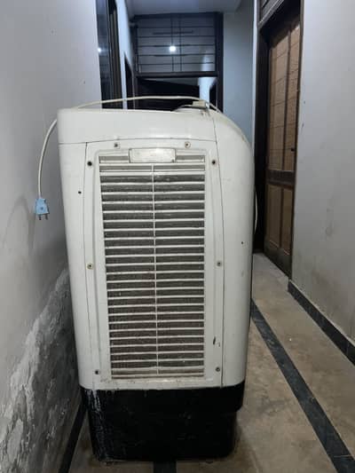 Working Fan Motor – Needs Pump & Wiring Repair