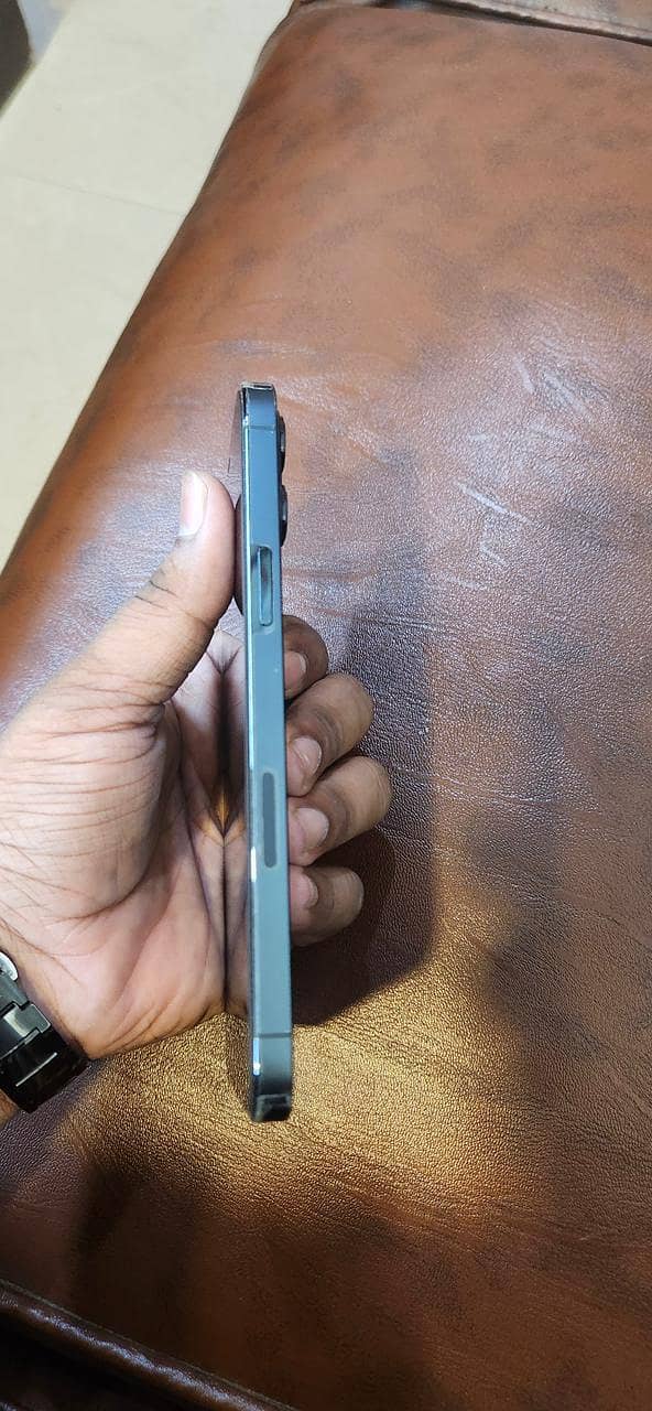 IPHONE 12 PRO MAX 2