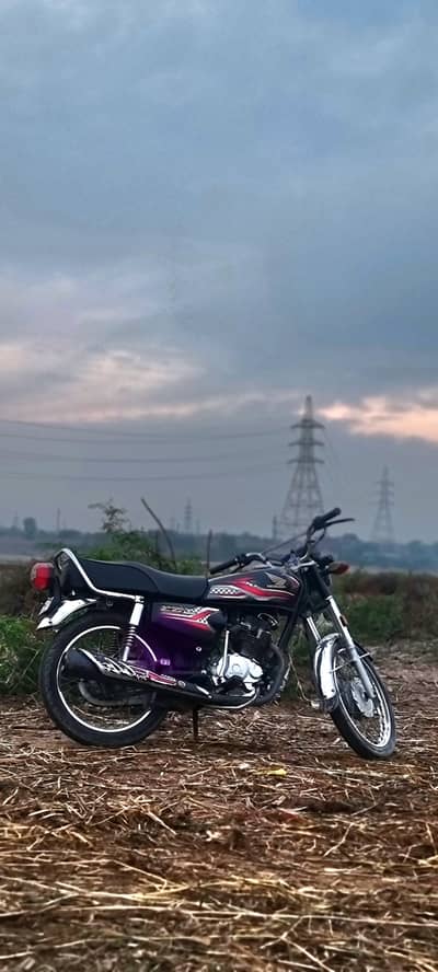 onda 125 black