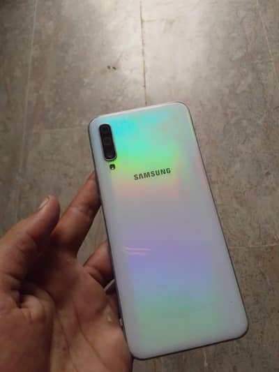 Samsung Mobile A50