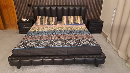 Luxury King Size Bed with 2 Side Tables | Without Mattress