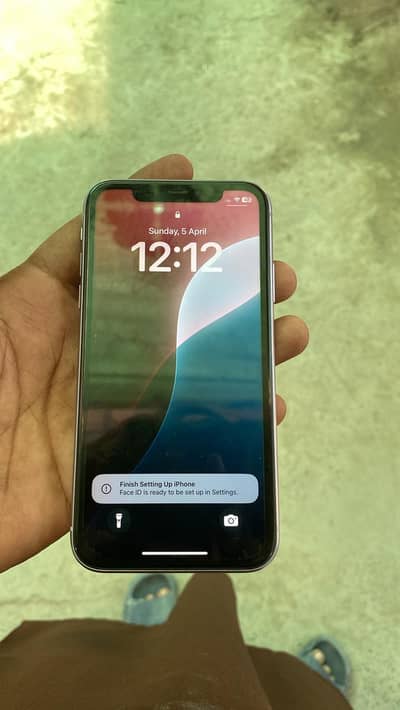 Apple iPhone 11