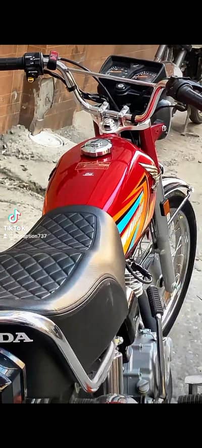 26 model. number ni laga ho. . 950 km chl ho h. nmner 03141538707