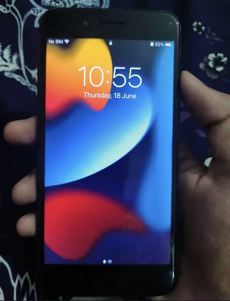 Apple iPhone 7 Plus 0