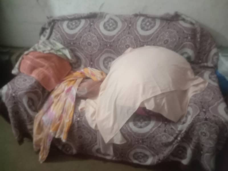 3 seeter sofa 3