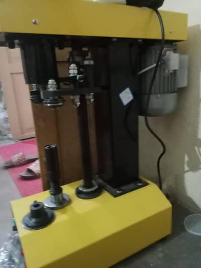 can sealing machine