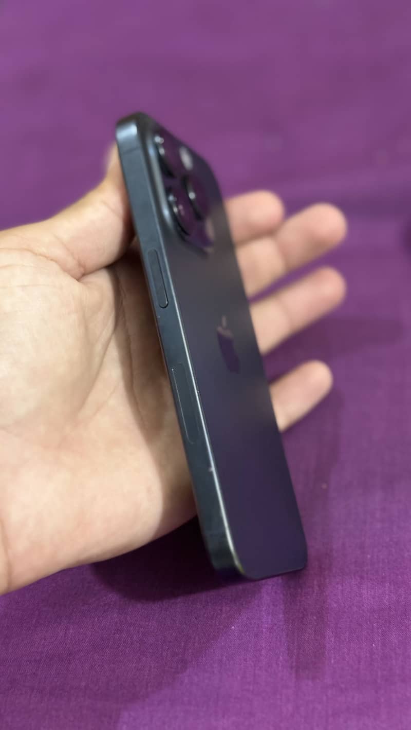 Apple iPhone 15 Pro 1