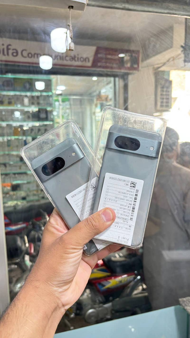Google Pixel 8 0
