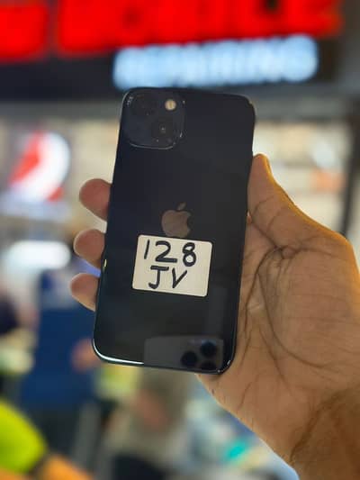 Apple iPhone 13