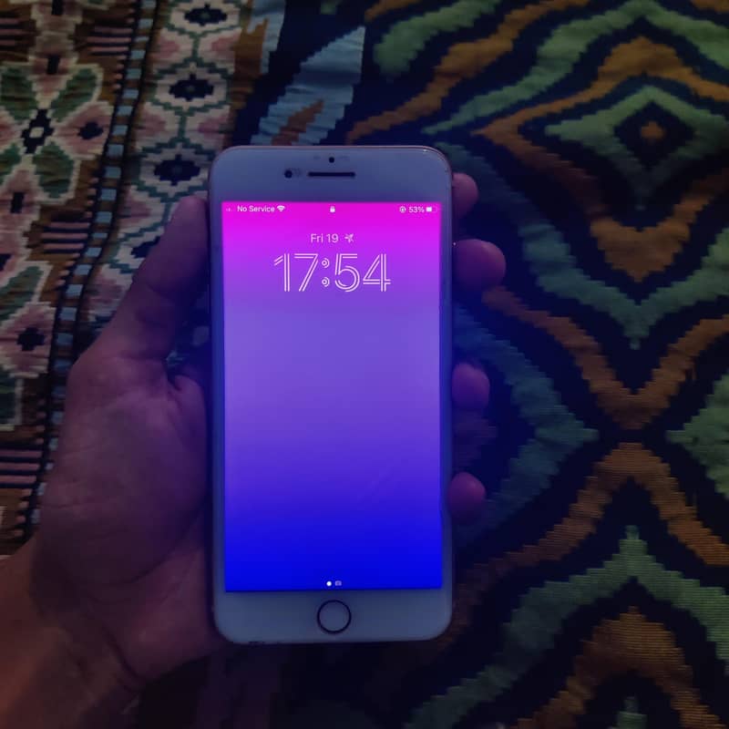 Apple iPhone 8 Plus 3