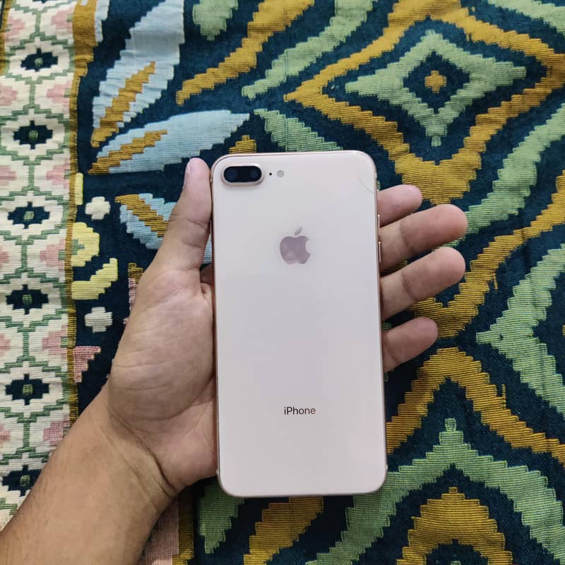 Apple iPhone 8 Plus 8