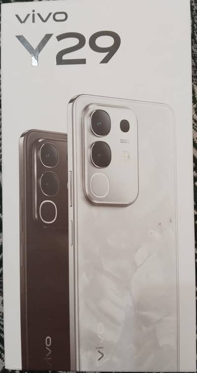 Vivo Y29 just a month used 10 months above remaining warranty