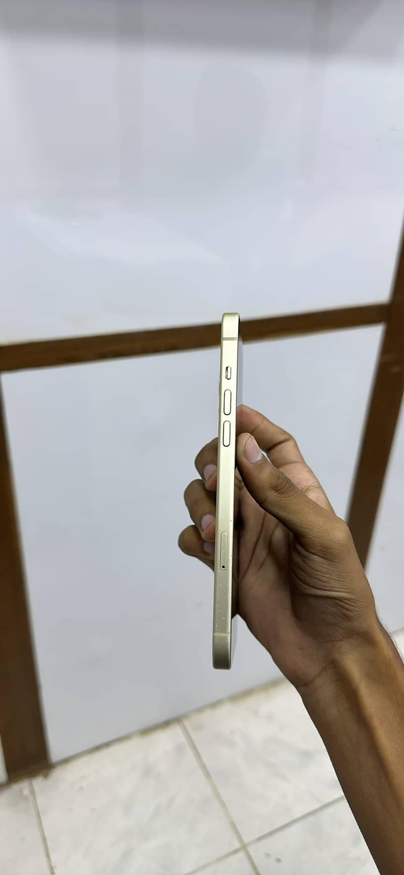 Apple iPhone 15 plus 4